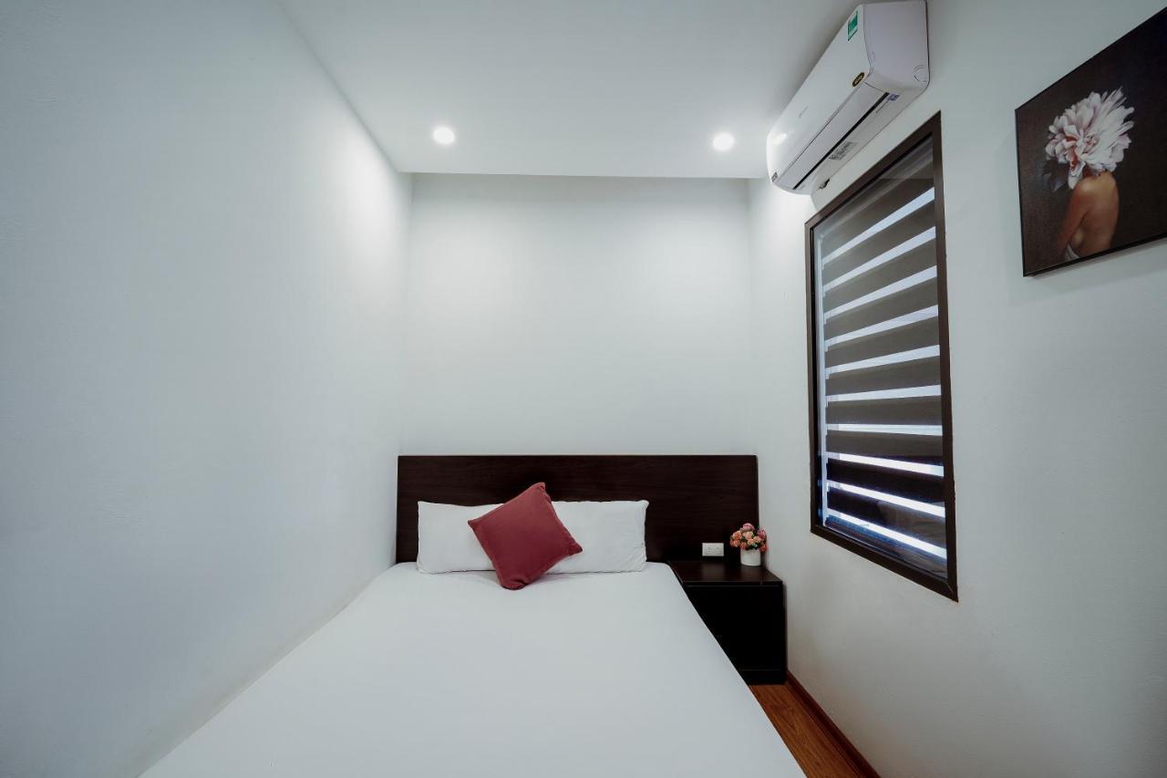 Ivy Hotel Ha Long Buitenkant foto