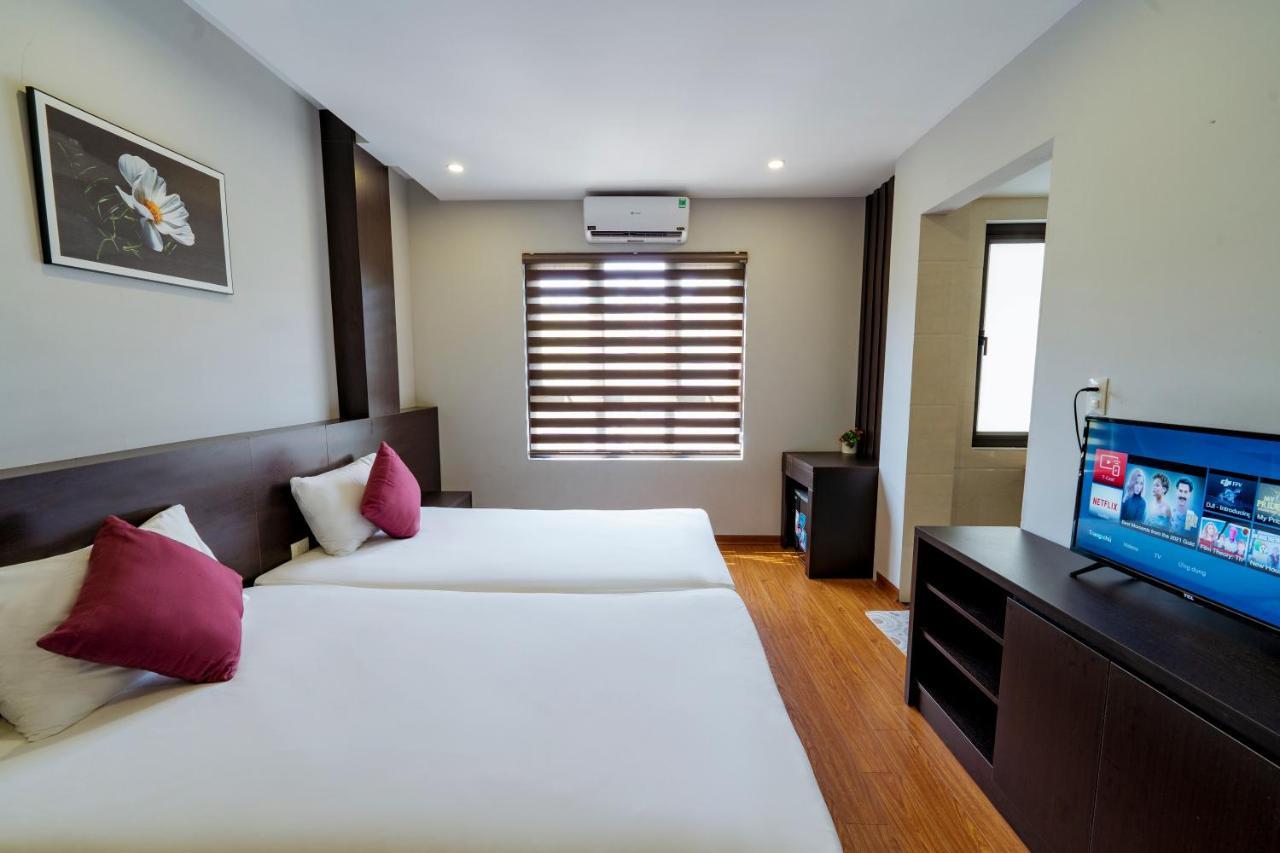 Ivy Hotel Ha Long Buitenkant foto