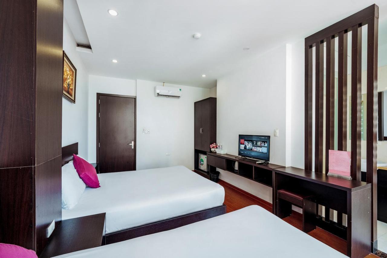 Ivy Hotel Ha Long Buitenkant foto