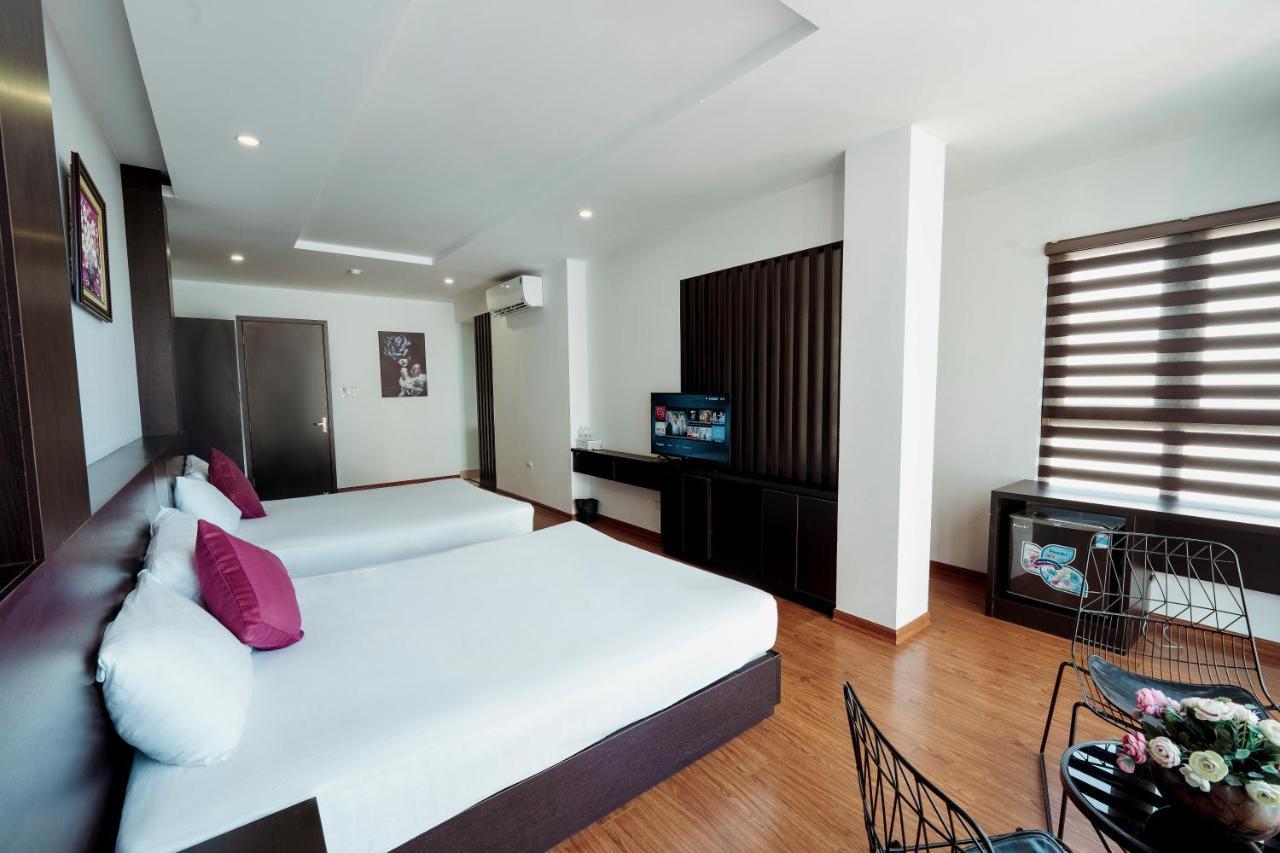 Ivy Hotel Ha Long Buitenkant foto