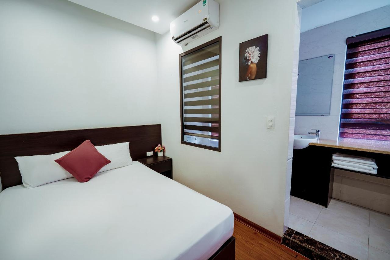 Ivy Hotel Ha Long Buitenkant foto